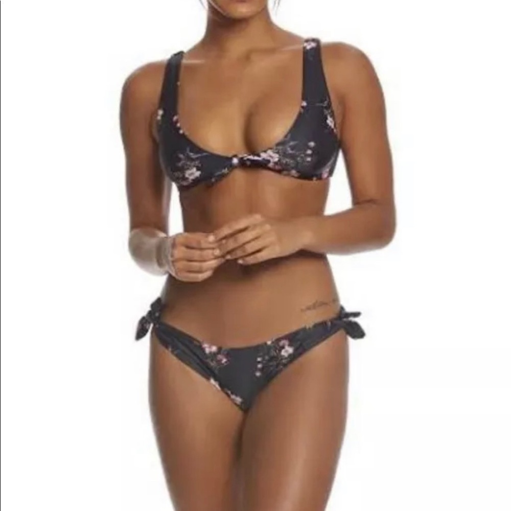 MINKPINK floral BIKINI set 𝅺swimwear XSMALL black pink  NWT